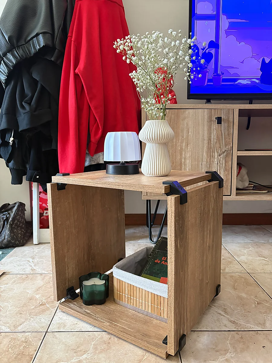 Foto de la reseña de Rocío B.: Un cumo solo, en kiri, usado como mesa de luz